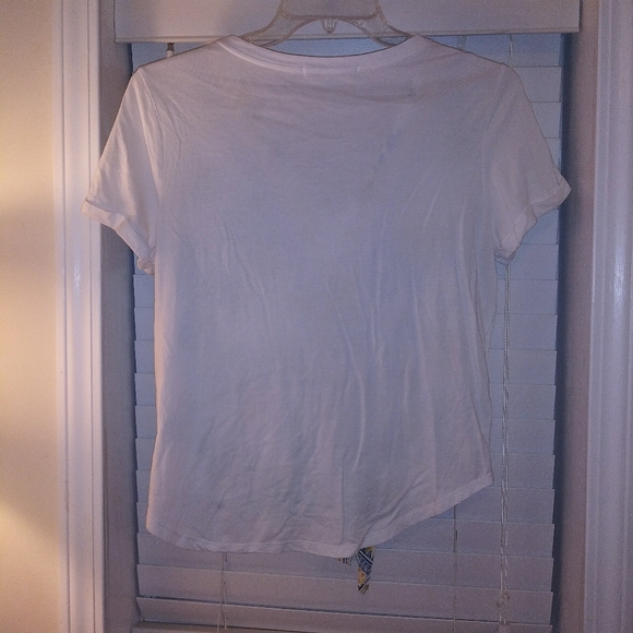 Fever White V-Neck Top with Knot Tied in Bottom Front - Picture 3 of 5